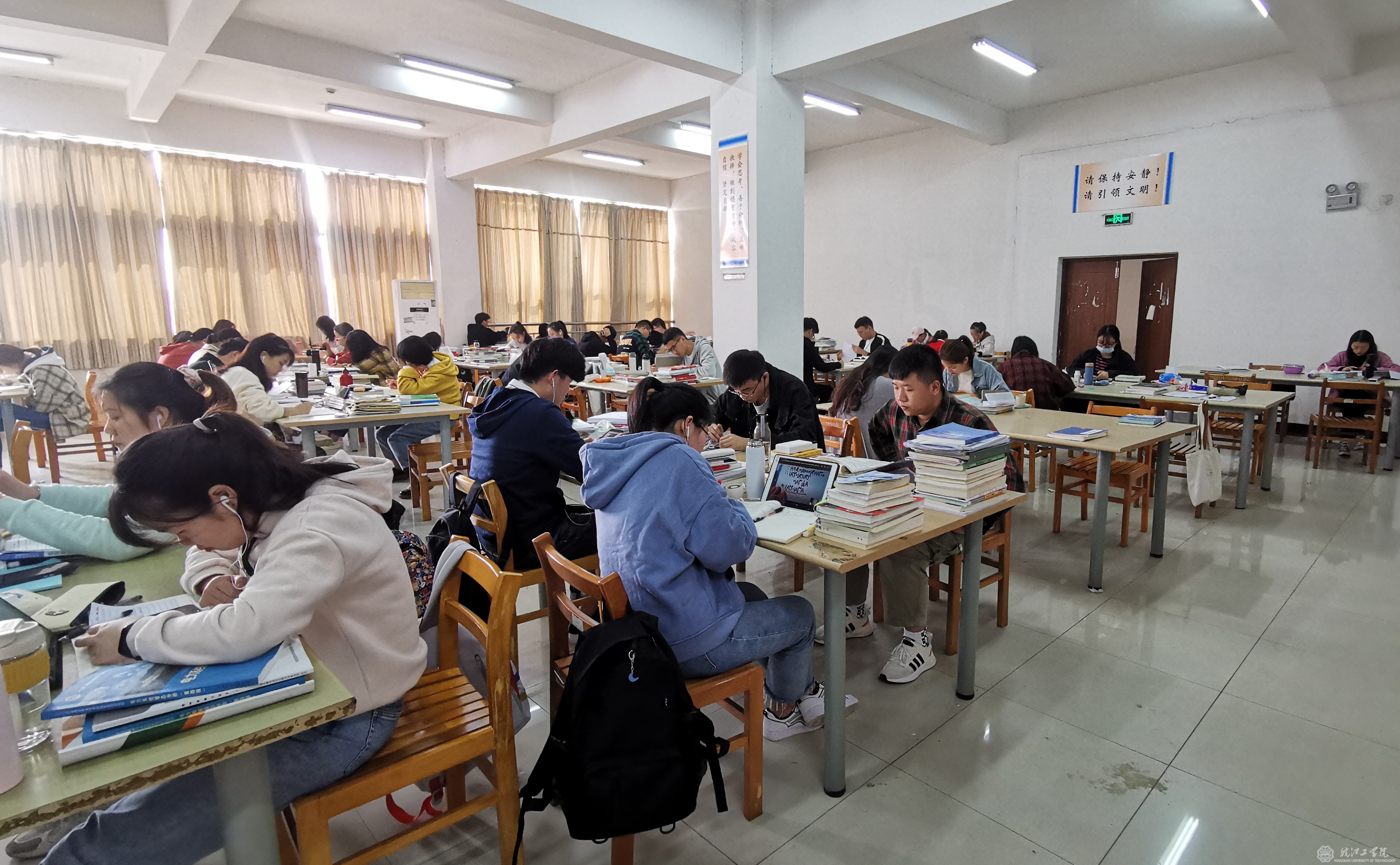 beat365官网以考研工作为抓手 营造优良学风