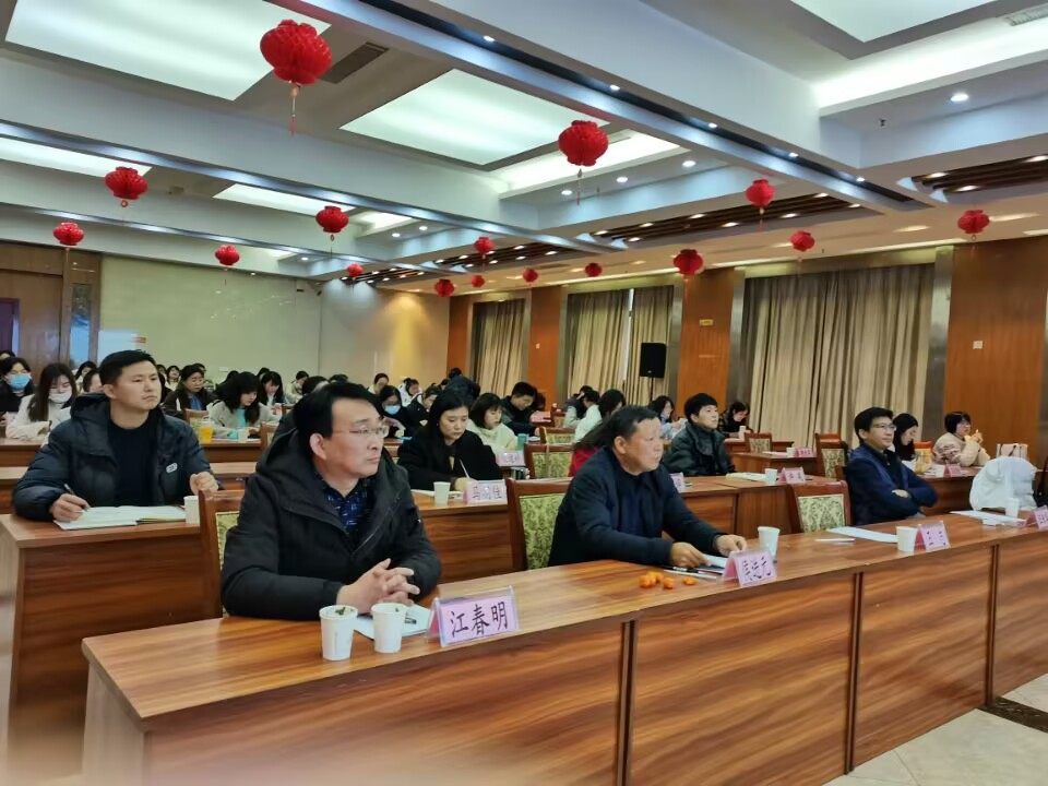 beat365官网召开新学年辅导员培训暨研讨会