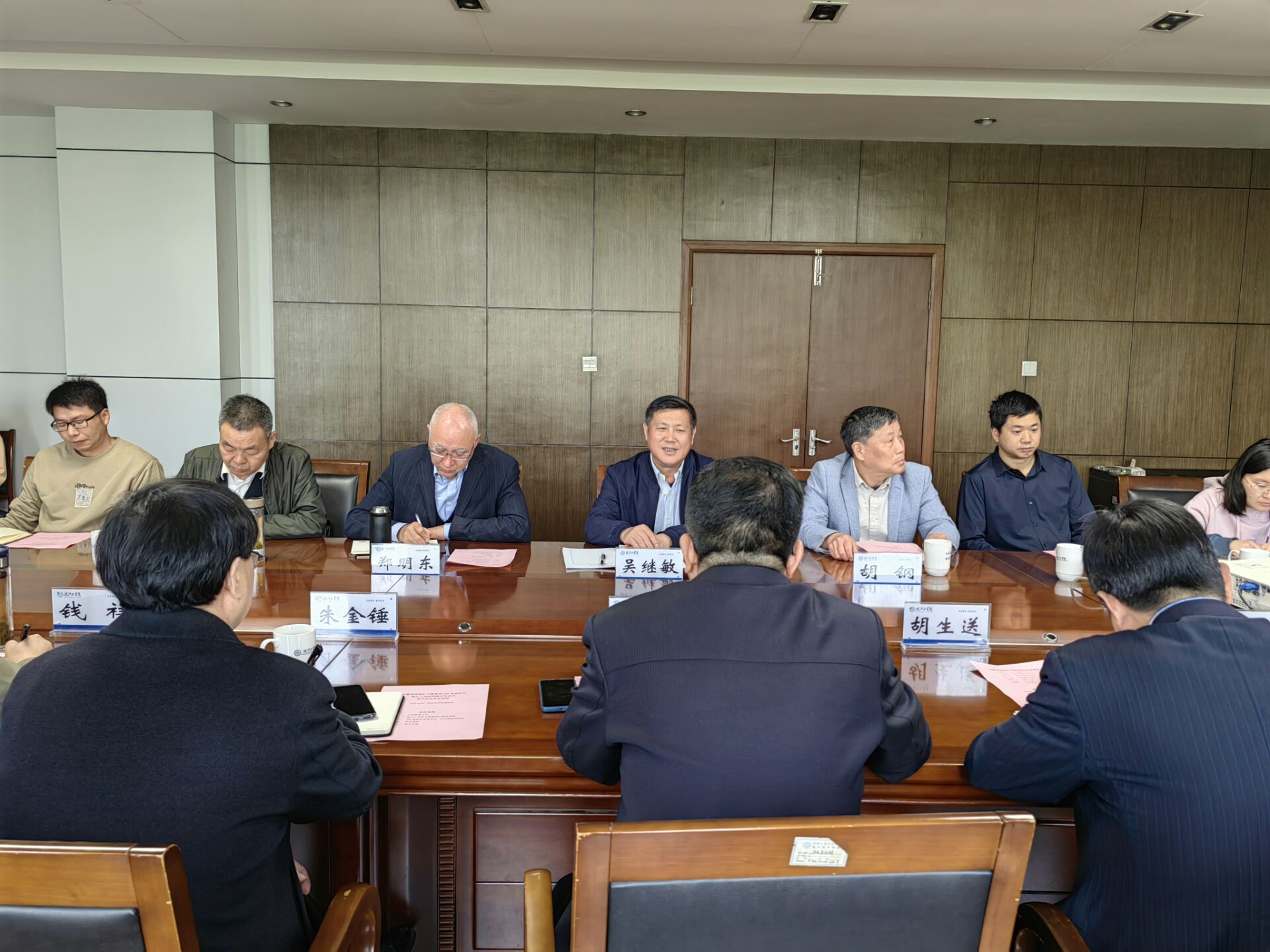 安徽省地质矿产勘查局322地质队与beat365平台官方网站签订合作协议